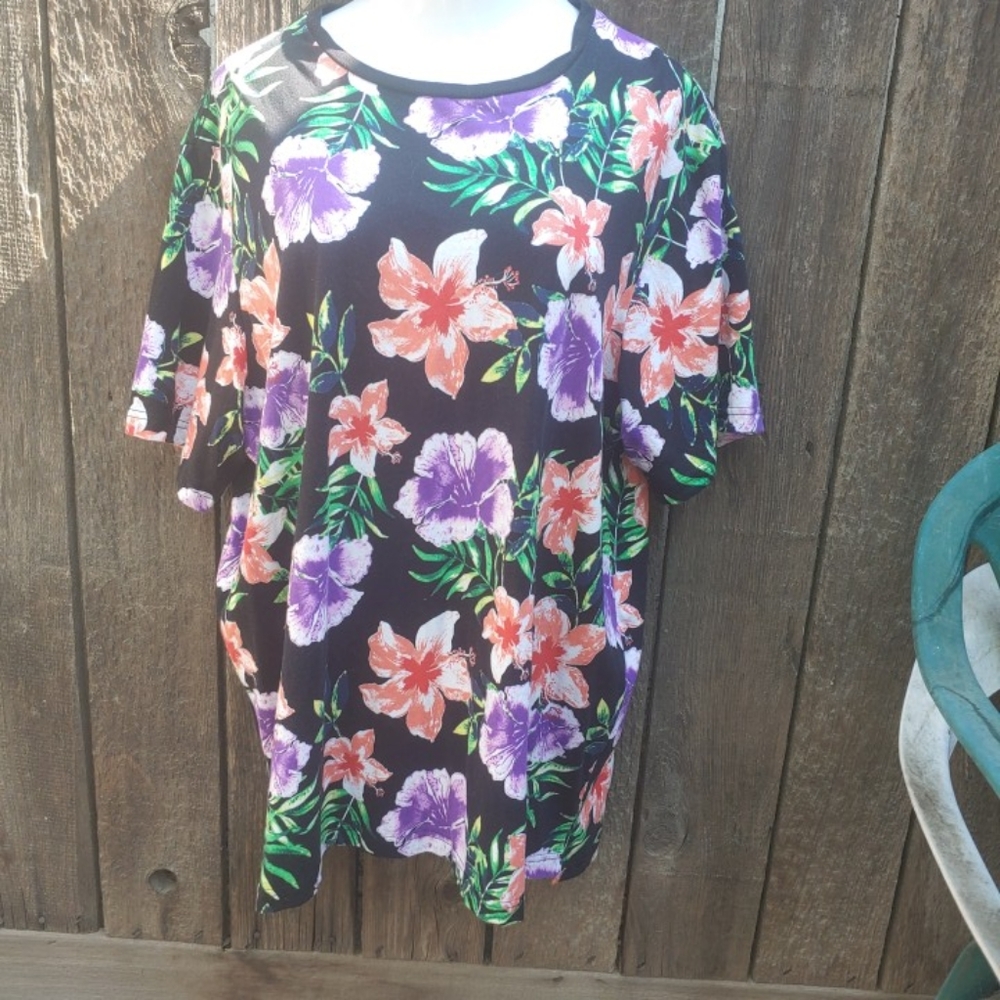 No Boundaries Black Tropical Flower Tunic